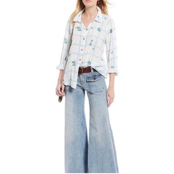 FREE PEOPLE Window To My Heart Button Down Top - Picture 2 of 11